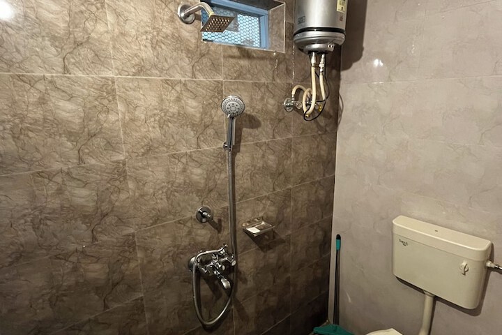 Room 19 of 27