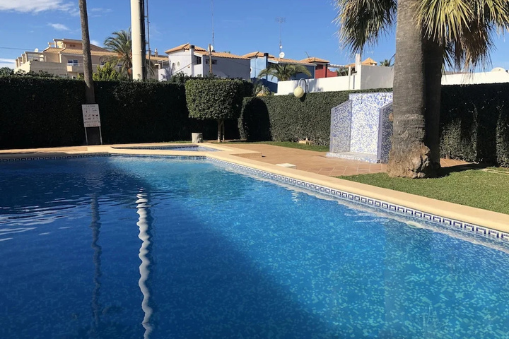 Pool 13 of 21