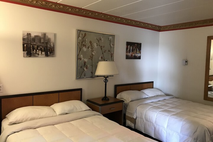 Room 38 of 60