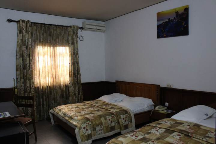 Room 9 of 56