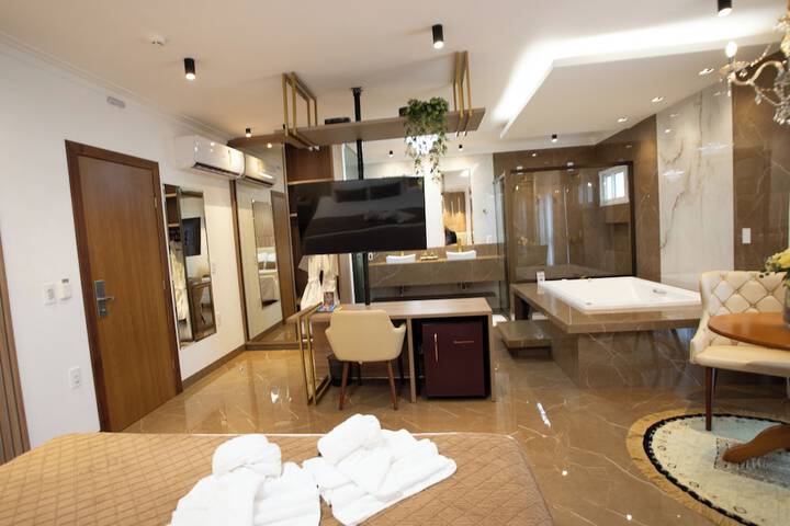 Room 15 of 67