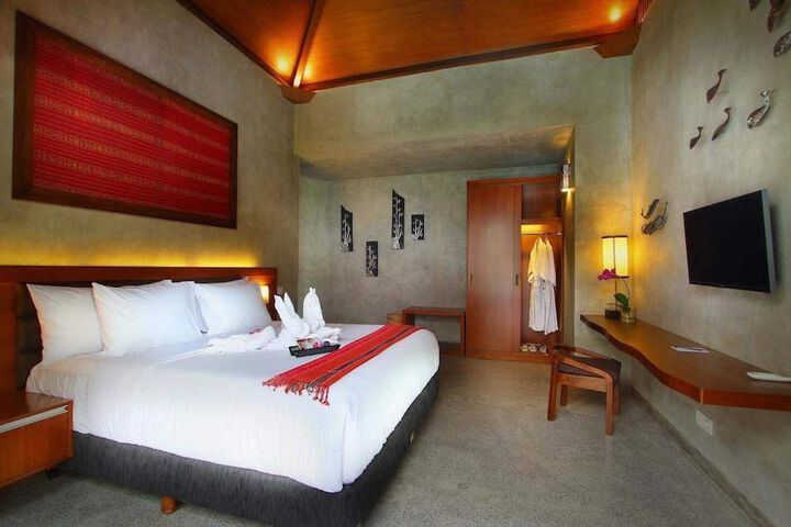 Room 5 of 35