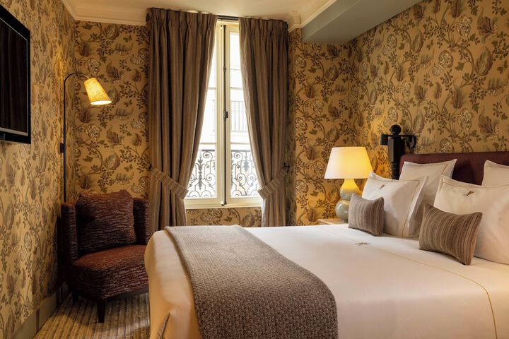 Room 10 of 29
