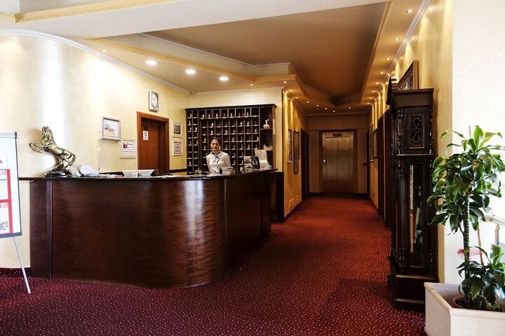 Hotel Interior 4 of 58