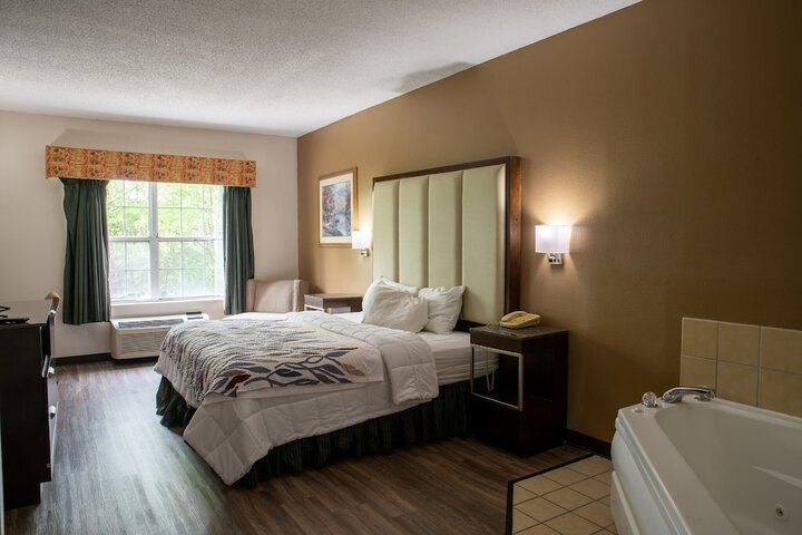 Standard | King Bed (8 of 15)