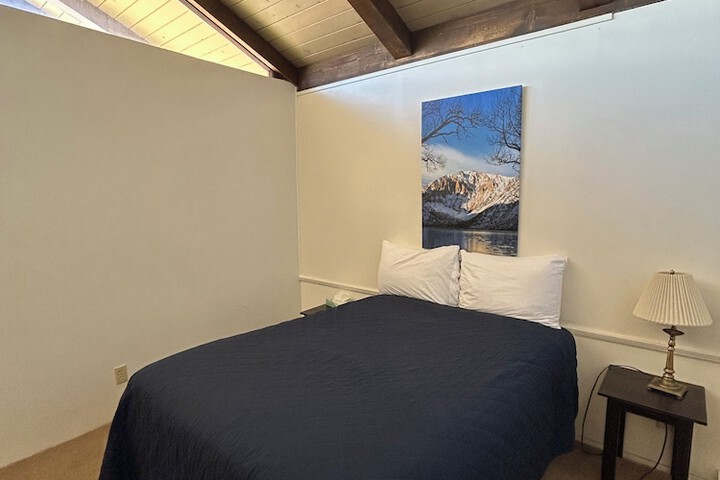 Room 10 of 65