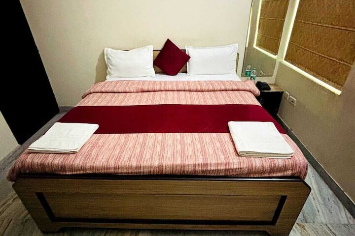 Room 26 of 60