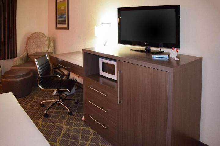 Room 17 of 23