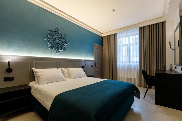 Room 7 of 70