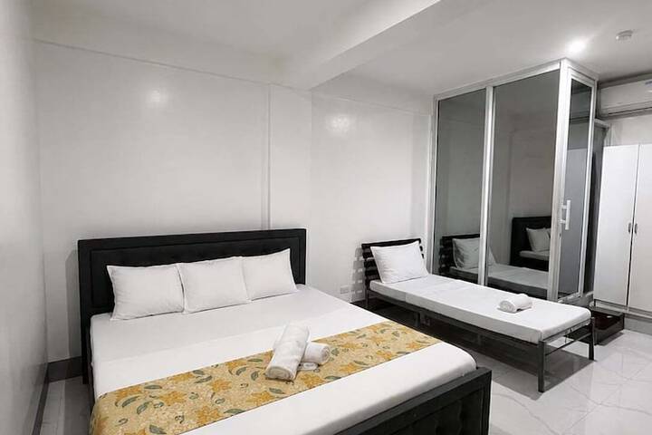 Room 14 of 20