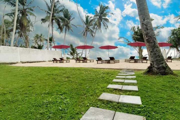 Akurala Beach Boutique Resort