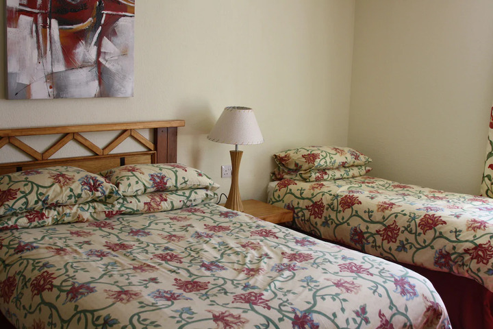 Room 6 of 6