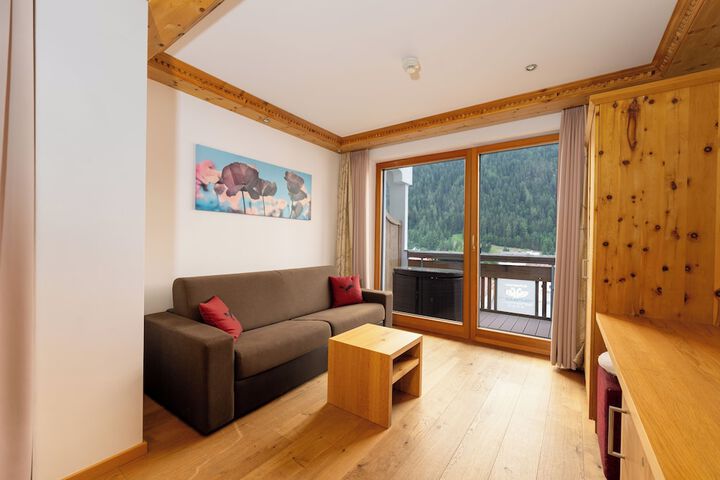 Room 40 of 85