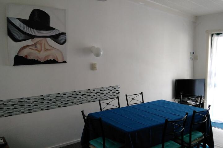 Room 7 of 24