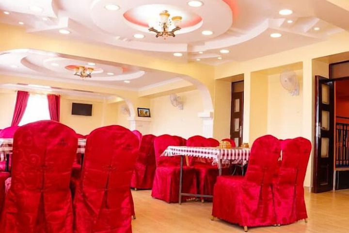 Ballroom/Hall 24 of 30