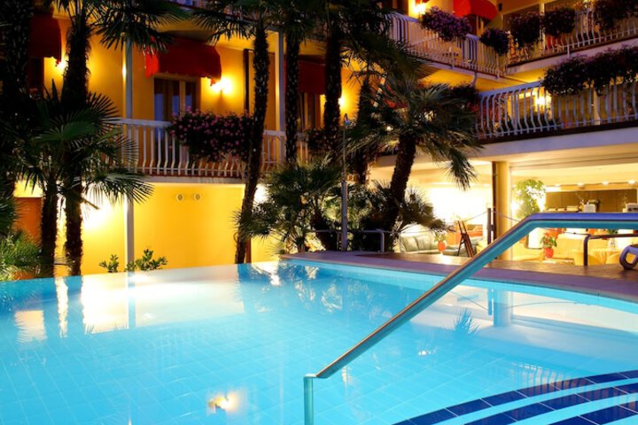 Pool 47 of 62