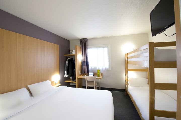 Room 5 of 39