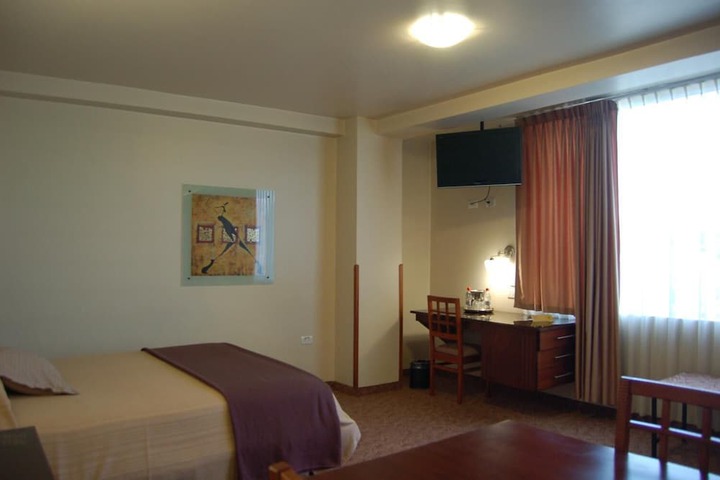 Room 13 of 39