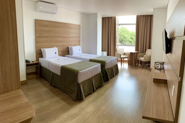 Room 5 of 35