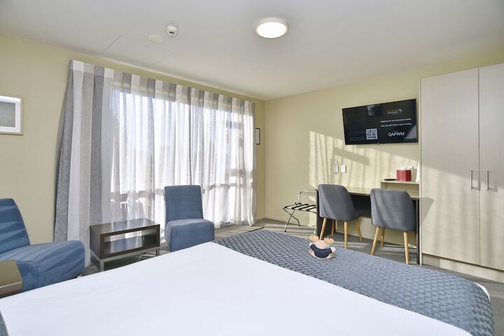 Room 73 of 196