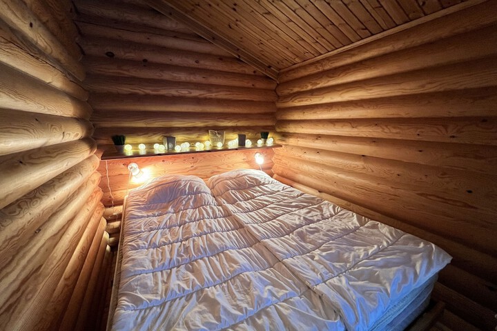 Room 28 of 185