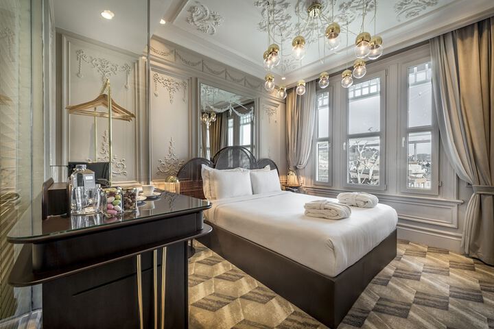 Room 10 of 91