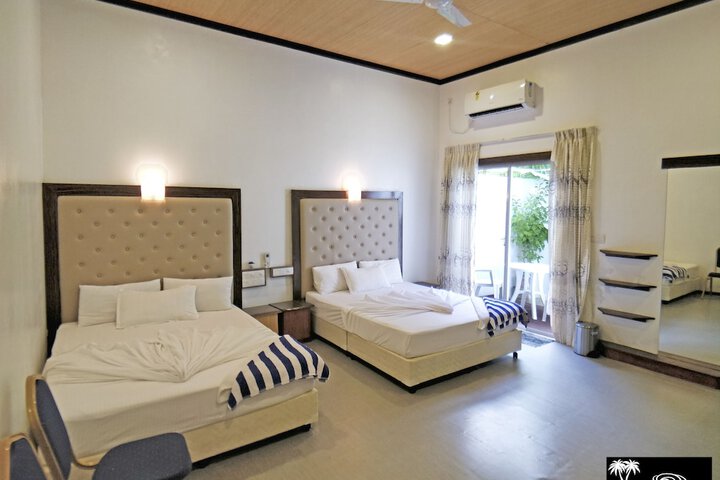 Room 10 of 52