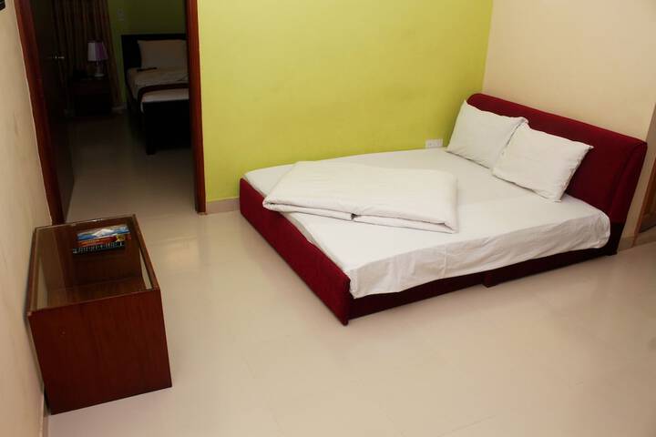 Room 11 of 41