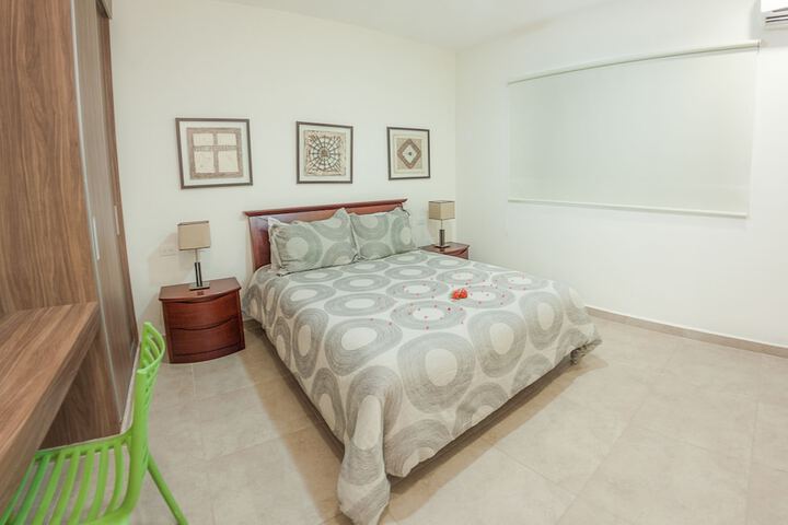 Room 4 of 30