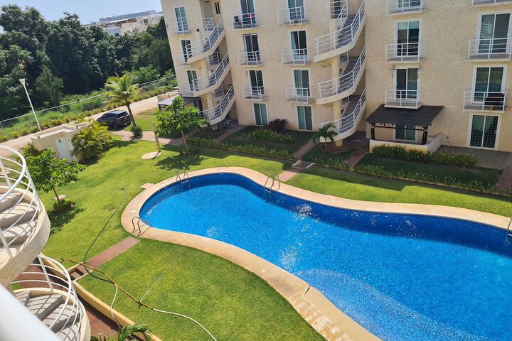 Pool 19 of 29