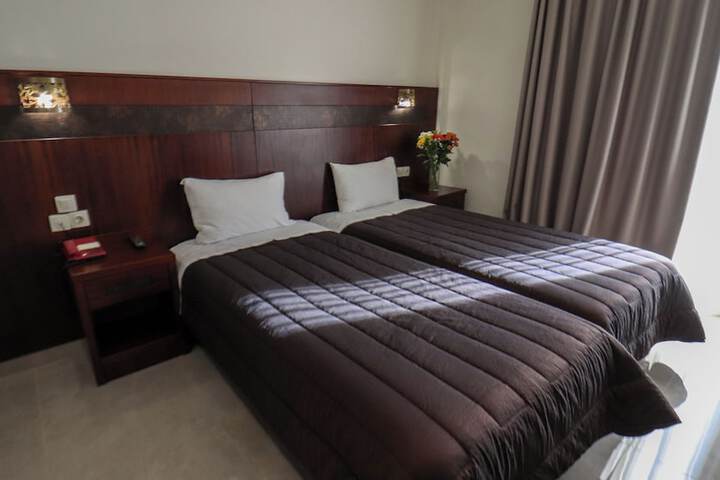 Room 13 of 31