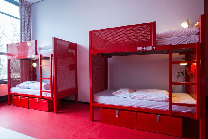 Room 19 of 53