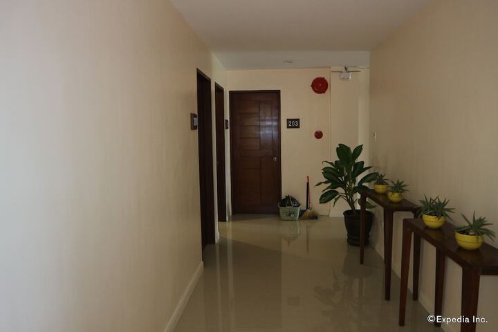 Ballroom/Hall 37 of 43