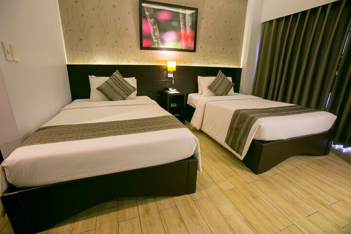Room 13 of 61