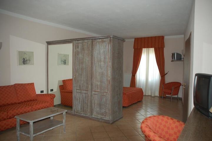 Room 20 of 22