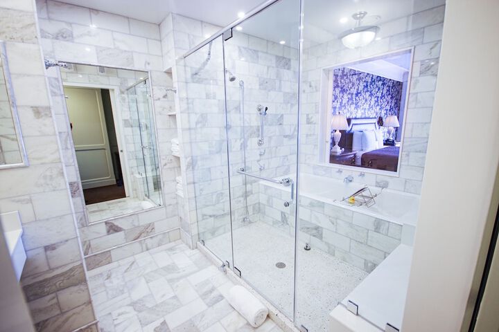 Bathroom shower