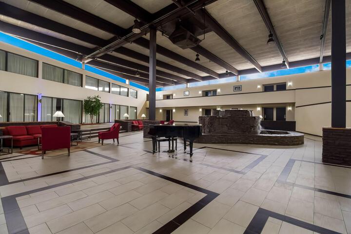 Hotel Interior 11 of 24