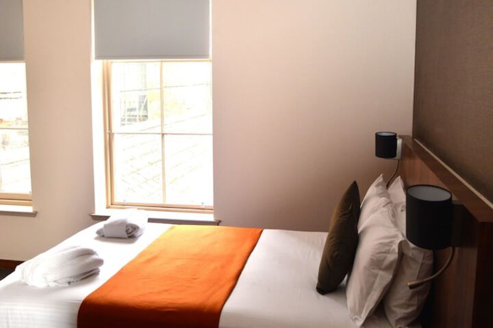 Room 6 of 69