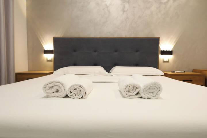 Room 40 of 99