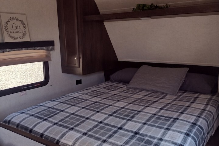 Room 11 of 24