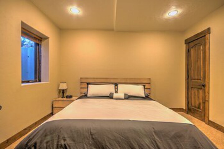 Room 18 of 25