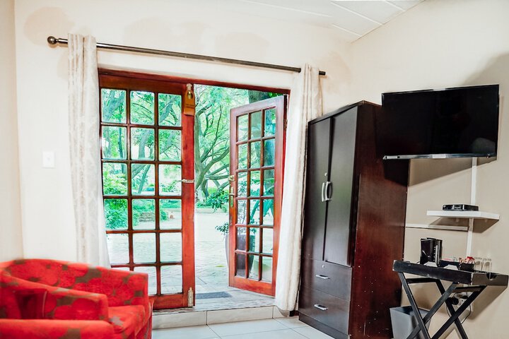 Room 7 of 73
