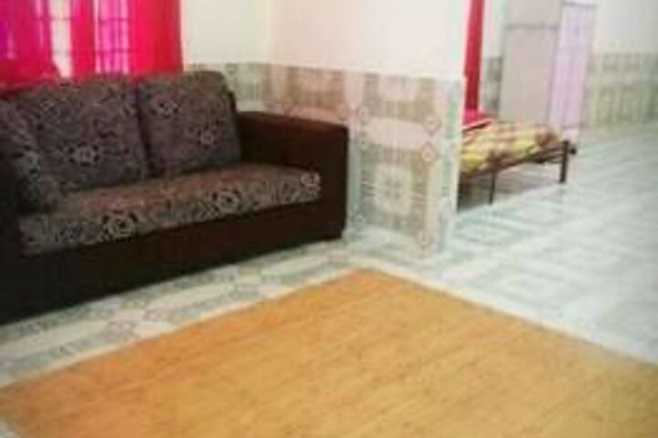 Room 9 of 20