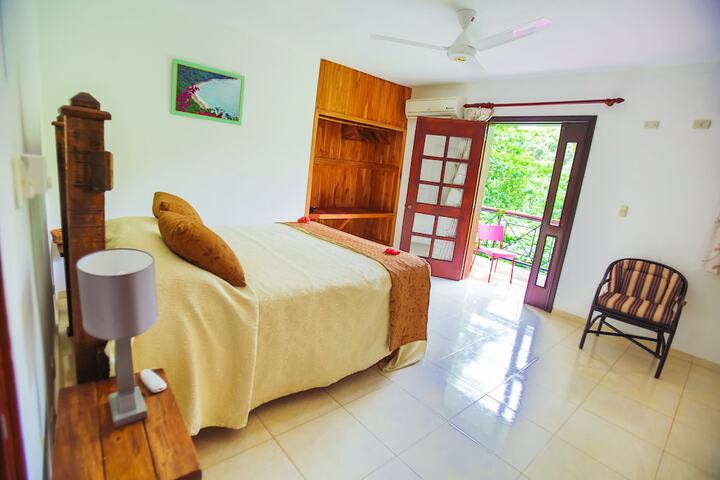 Room 4 of 21