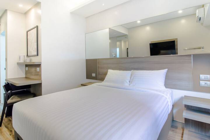 Room 19 of 32