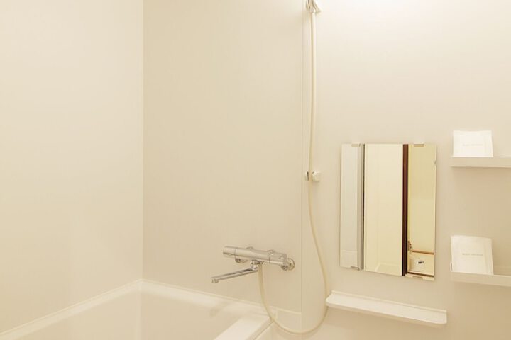 Room 145 of 219