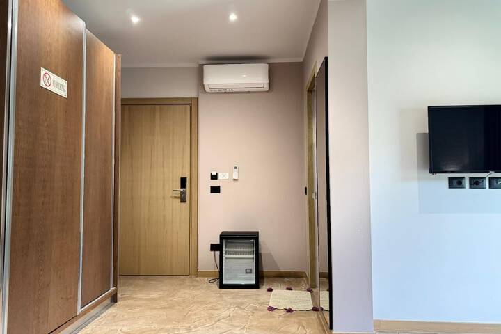 Room 12 of 95
