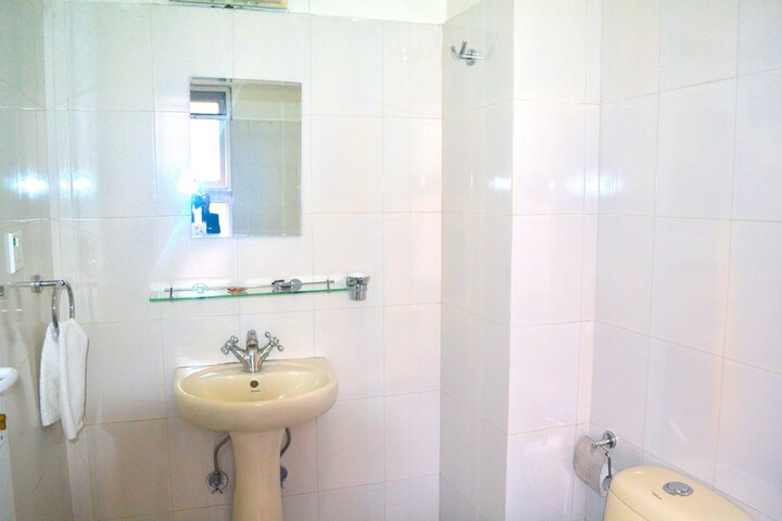 Room 48 of 85