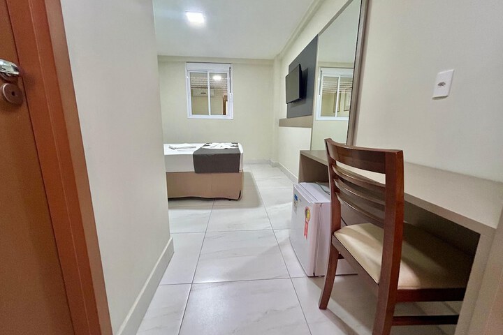Room 19 of 52