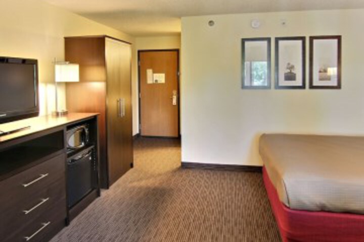 Room 9 of 54